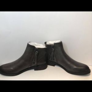 New Women’s Franco Sarto Hyla Booties Leather Boots Size 9M Color Grey